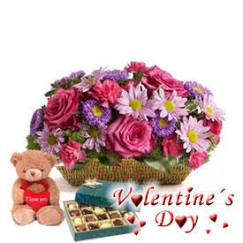 <font color= #FF0000><b>Valentin Gift Center - Flowers to New York