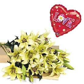 Love Lilies BoxFREE BALLOON!